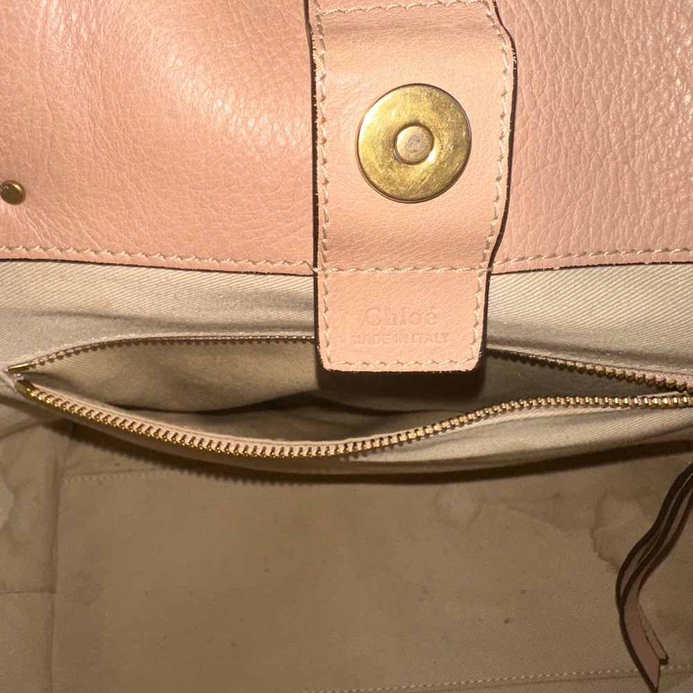 Chic Multicolor Leather Tote Bag - Picture 3 of 4